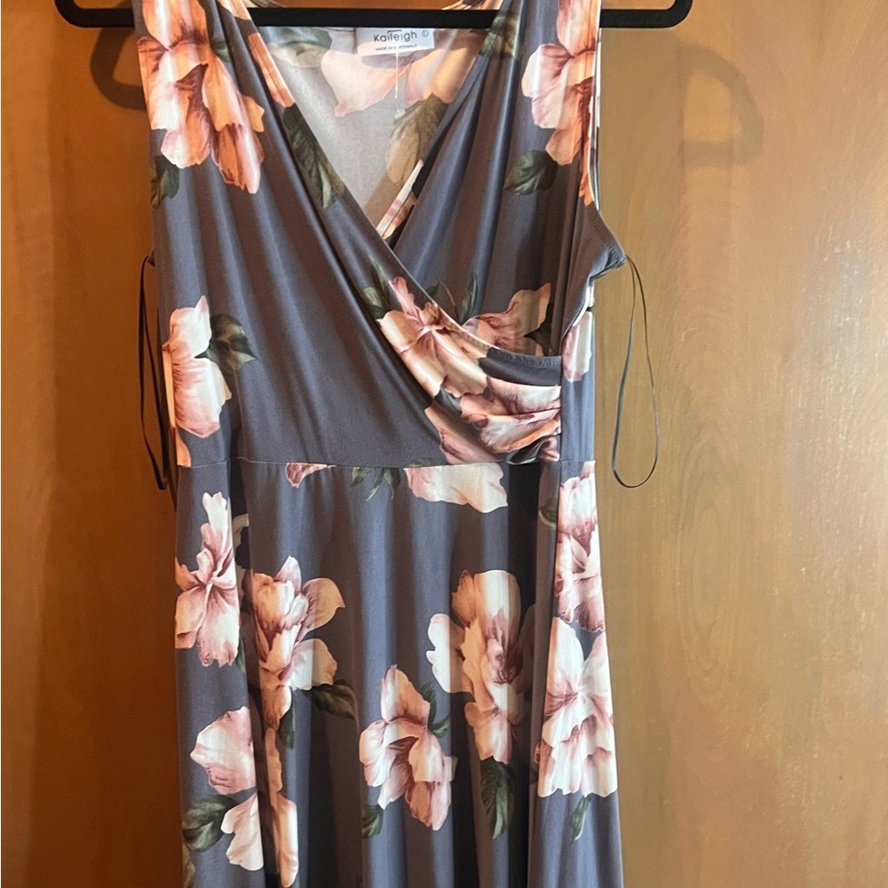 Kaileigh Gray and Pink Floral Midi Dress